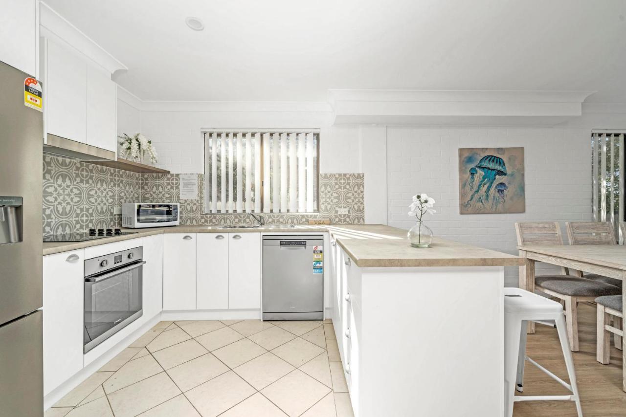 Husky 56 Beachfront Villa'S - Great Location On The Beach Huskisson Buitenkant foto