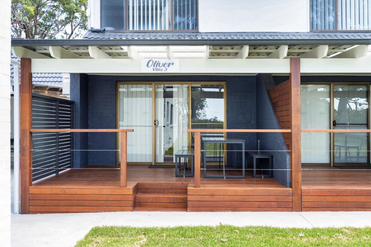 Husky 56 Beachfront Villa'S - Great Location On The Beach Huskisson Buitenkant foto