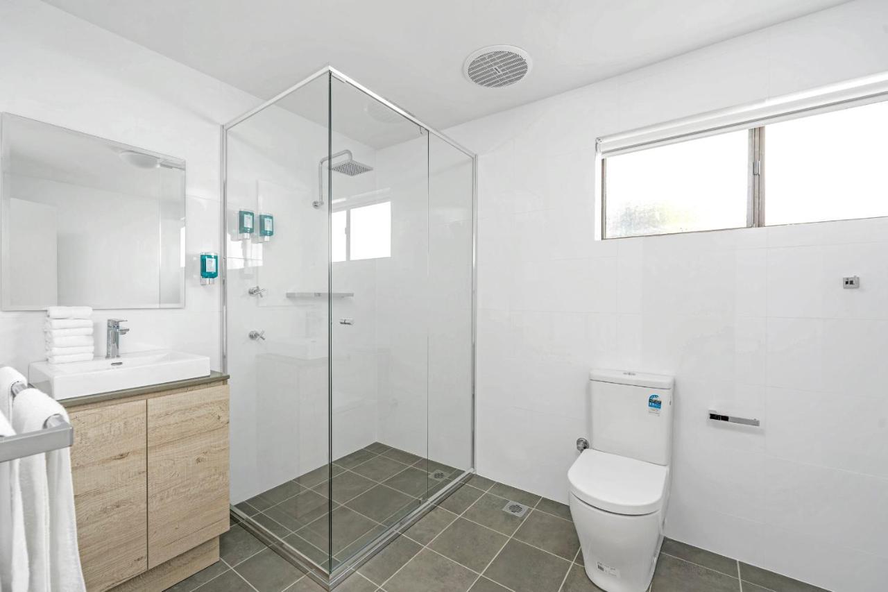 Husky 56 Beachfront Villa'S - Great Location On The Beach Huskisson Buitenkant foto
