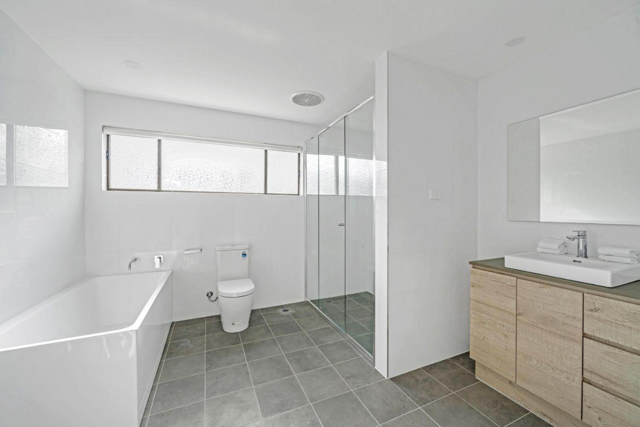 Husky 56 Beachfront Villa'S - Great Location On The Beach Huskisson Buitenkant foto